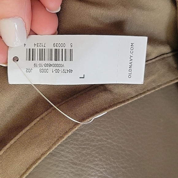 Old Navy Long Sleeve Surplice Utility Jumpsuit - Picture 8 of 16